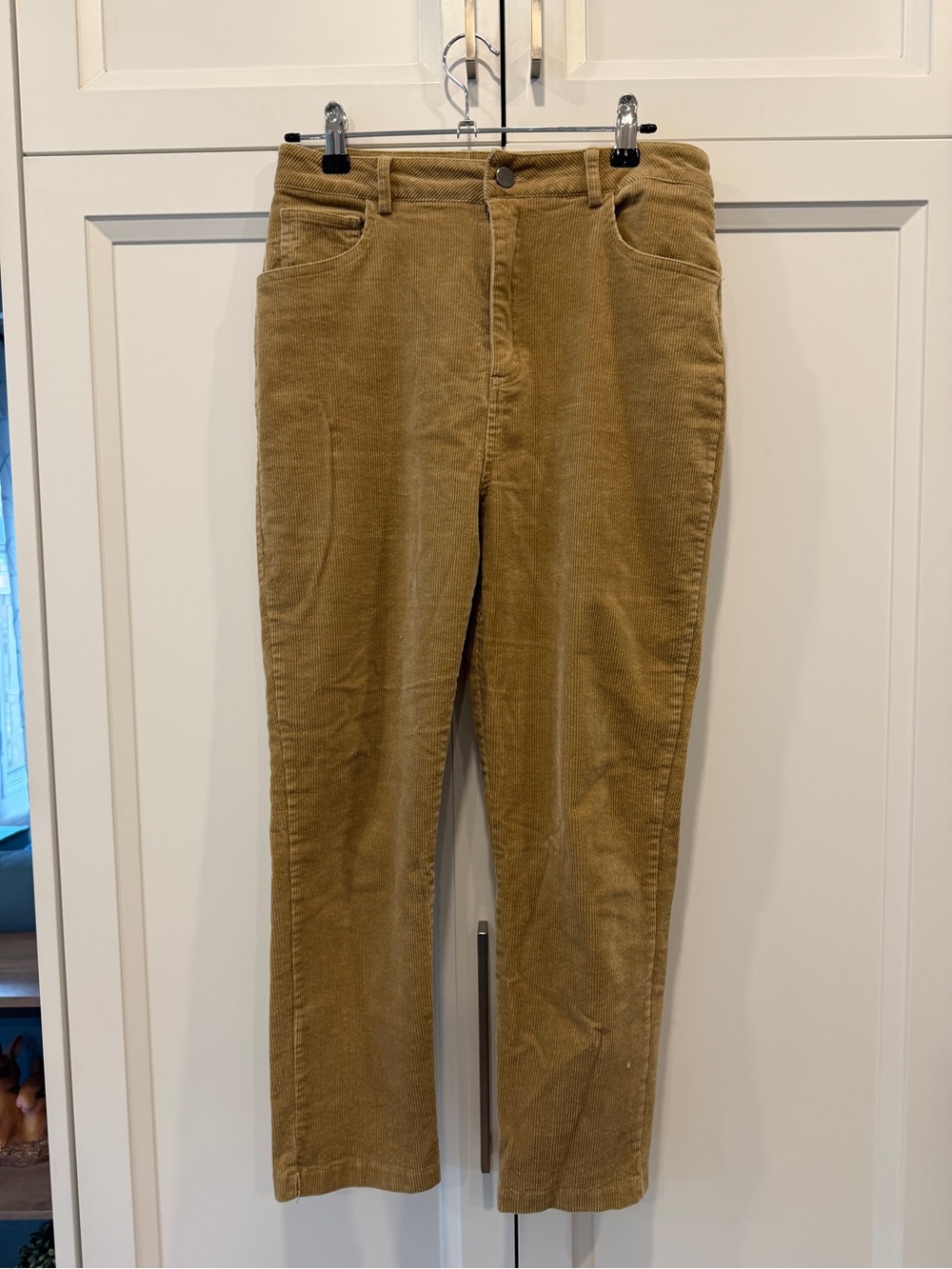 Straight-Leg Corduroy Jeans in Tan
